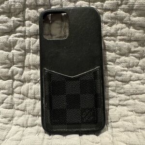 Louis Vuitton iPhone 12/12 Pro Card Pocket Phone Case